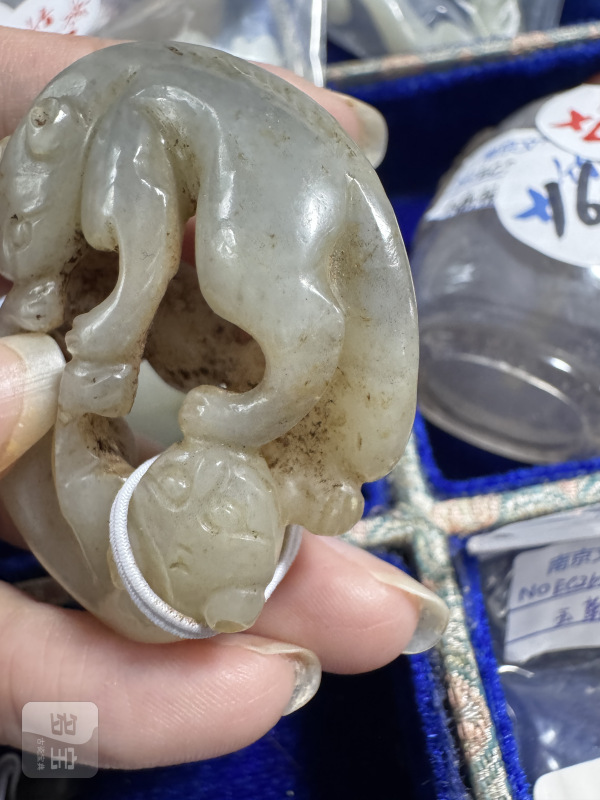 清 玉双獾、玉螭龙纹坠 - 图7